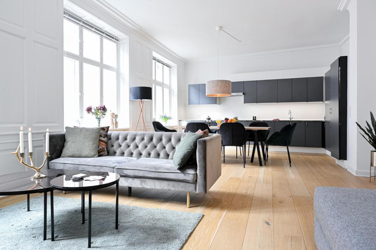 Sanders Arrow - Chic Three-Bedroom Apartment In The Middle Of โคเปนเฮเกน ภายนอก รูปภาพ