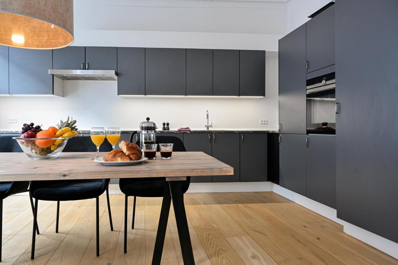 Sanders Arrow - Chic Three-Bedroom Apartment In The Middle Of โคเปนเฮเกน ภายนอก รูปภาพ